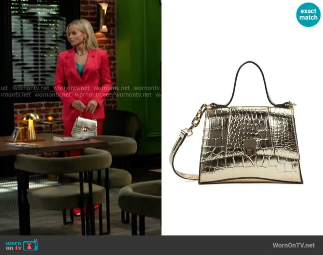 Aldo Attunga Bag worn by Vanessa McBride (Lauren Buglioli) on Beyond the Gates Aldo Attunga Bag worn by Vanessa McBride (Lauren Buglioli) on Beyond the Gates