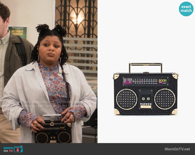 Aldo Kuzitrin Boombox Bag worn by Adelola Olofin (Gbemisola Ikumelo) on The Paper