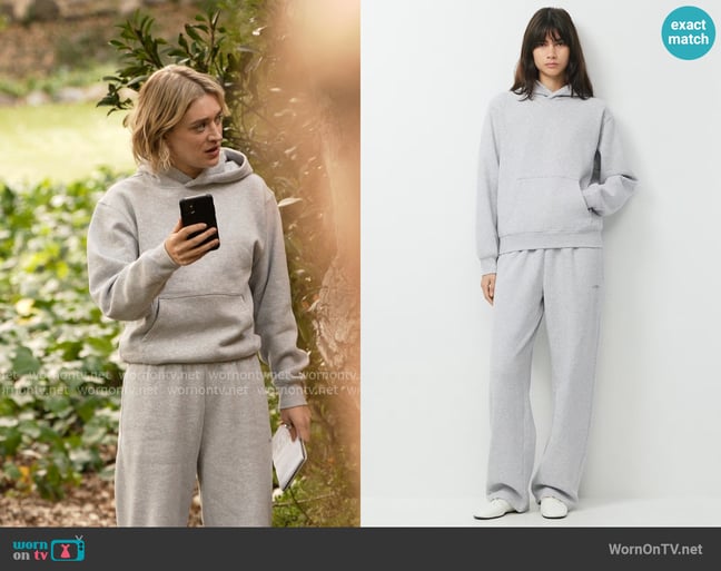 Mare's Aritzia sweatshirt