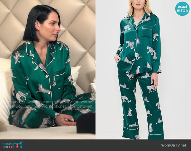 Petite Plume Mulberry Silk Panthre de Luxe Pajama Set worn by Ashley Earle on Earle Meets World Petite Plume Mulberry Silk Panthre de Luxe Pajama Set worn by Ashley Earle on Earle Meets World