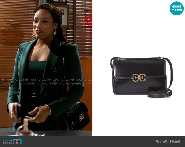 Sam Edelman Christy Box Small Convertible Shoulder Bag worn by Naomi Hamilton Hawthorne (Arielle Prepetit) on Beyond the Gates Sam Edelman Christy Box Small Convertible Shoulder Bag worn by Naomi Hamilton Hawthorne (Arielle Prepetit) on Beyond the Gates