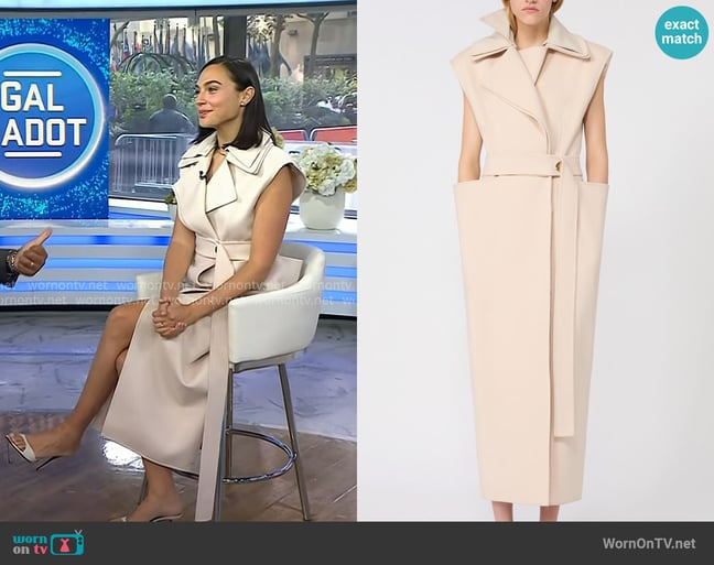 Sportmax Spsbosso Belted Sleeveless Coat worn by Gal Gadot on Today