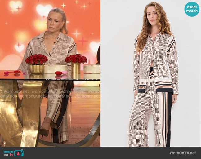 A.L.C. Maisie Top worn by Chelsea Handler on The Drew Barrymore Show A.L.C. Maisie Top worn by Chelsea Handler on The Drew Barrymore Show