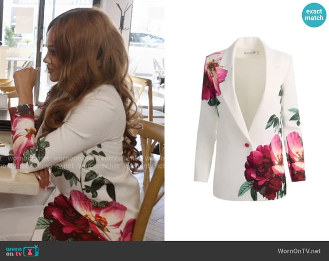 Alice + Olivia Denny Boyfriend notch-collar floral blazer worn by Ashley Darby on The Real Housewives of Potomac Alice + Olivia Denny Boyfriend notch-collar floral blazer worn by Ashley Darby on The Real Housewives of Potomac