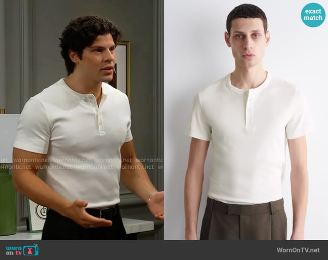 COS Slim-fit Ribbed Henley T-shirt in Off-White worn by RJ Forrester (Brayan Nicoletti) on The Bold and the Beautiful
