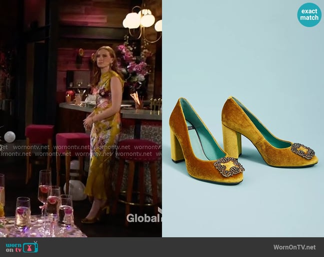 LAB Velvet Brooch Heels worn by Coco Spectra (Ashley Campbell) on The Young and the Restless LAB Velvet Brooch Heels worn by Coco Spectra (Ashley Campbell) on The Young and the Restless