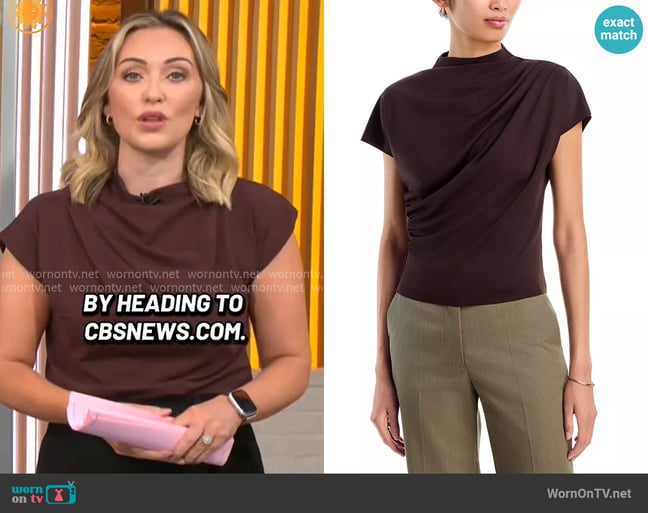 Kelly O'Grady's Line & Dot top