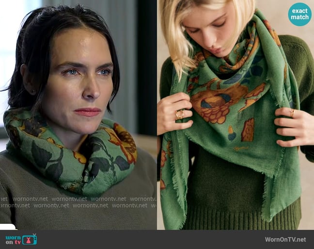 Sezane Pio Scarf in Sea Green / Retro Flowers worn by Lilia Luciano on CBS Mornings Sezane Pio Scarf in Sea Green / Retro Flowers worn by Lilia Luciano on CBS Mornings