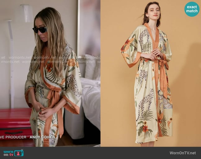 Hailey's Ulivary robe