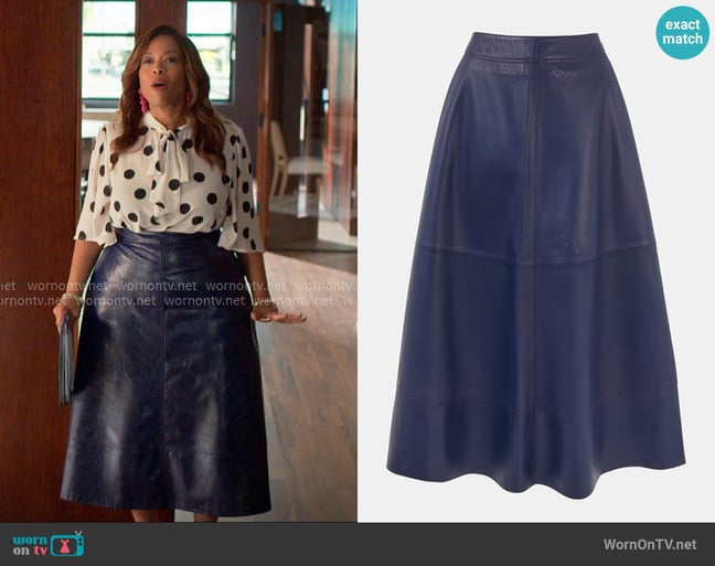 Whistles Leather Circle Skirt worn by Krystal Walters (Angela Grovey) on Reasonable Doubt