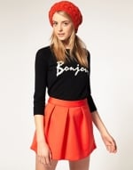 Red knit beanie like Hannas at Asos