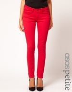 Red jeans like Hannas at Asos