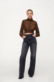 ANIMAL PRINT CROPPED BLOUSE at Zara