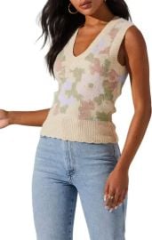 ASTR The Label Floral Sweater Vest at Nordstrom Rack