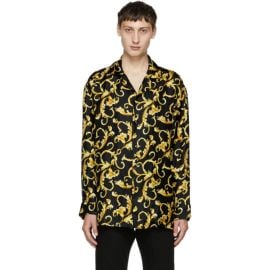 WornOnTV: Cruz’s black and yellow baroque print shirt on Elite ...