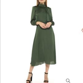 Alexia Admor Dresses Satin Green Dress Poshmark at Poshmark