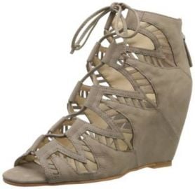 Amazoncom Dolce Vita Womenand39s Shandy Wedge Sandal Dolce Vita Shoes at Amazon