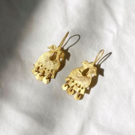 Aprs Ski Swan Earrings Garmentory at Garmentory