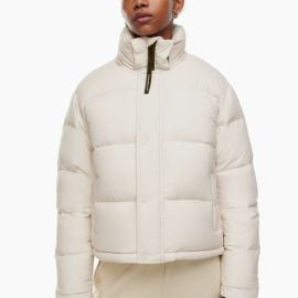 Aritzia Jackets amp Coats Aritzia Super Puff Shorty In Matte Pearl Original Tna Logo Poshmark at Poshmark