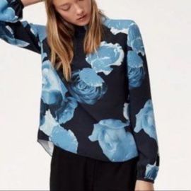 Aritzia Tops Aritzia Babaton Blue Floral Long Sleeve Blouse Size L Poshmark at Poshmark