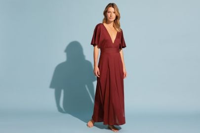 WornOnTV: Nicky’s red v-neck maxi dress on Monarch | Anna Friel ...