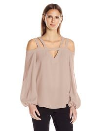 BCBGMAXAZRIA Women s Tina Woven Exposed Shoulder Top at Amazon