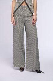 BUSINESS CASUAL HOUNDSTOOTH WIDE LEG WOVEN TROUSER AKIRA at Akira