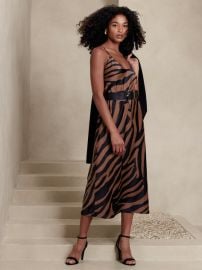 Banana Republic Factory V-Neck Midi Dress Shop Premium Outlets at Shop Simon