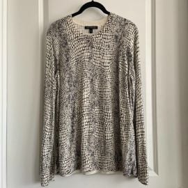 Banana Republic Sweaters Banana Republic Factory Xl Crocodile Print Sweater at Poshmark