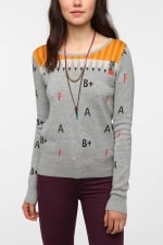 Carrie's grey grades sweater from Urban Outfitters at Urban Outfitters