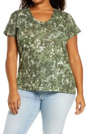 Caslon Rounded V-Neck Tee at Nordstrom