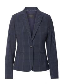 Classic-Fit Washable Italian Wool-Blend Blazer at Banana Republic