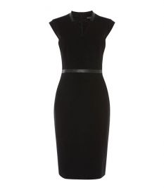 WornOnTV: Linda's black v-neck dress with leather belt on Lucifer | Rachael  Harris | Clothes and Wardrobe from TV