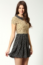 Contrasting dress with collar at boohoo at Boohoo