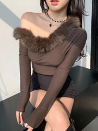 DAZY Women\'s Fleece Patchwork Oblique Shoulder Basic Long Sleeve T-Shirt, Autumn/Winter Going Out Tops Women at Shein