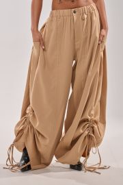 DRAMA RUCHED JOGGER IN KHAKI AKIRA at Akira
