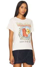 Daydreamer Willie Nelson Paisley Reverse Gf Tee Shirt In Dirty White at Revolve