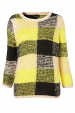 Dorrits black and yellow sweater on The Carrie Diaries at Topshop