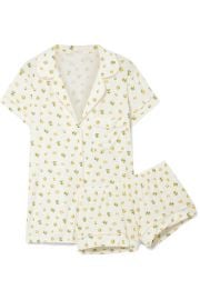 WornOnTV: Rio’s floral short sleeve pajamas on Bless This Mess | Lake ...