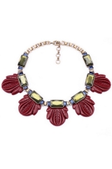 Embossing Leaf Bib Necklace at Oasap