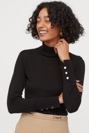 Zara turtleneck sweater 2024 with pearl buttons