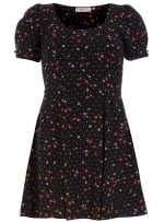 Floral dress from Dorothy Perkins at Dorothy Perkins