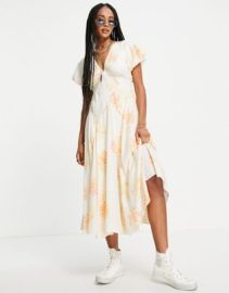 Free People laura printed maxi tea dress in vintage floral at ASOS