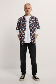 GEOMETRIC PRINT SHIRT at Zara