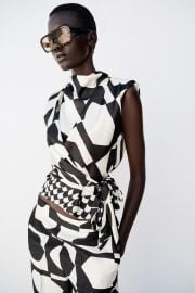 GEOMETRIC PRINT SHOULDER PAD TOP at Zara