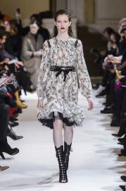 Giambattista Valli Fall 2017 Ready-to-Wear Fashion Show Vogue at Vogue