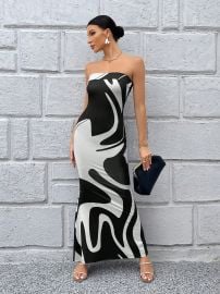 Graphic Two Tone Bodycon Tube Dress at Shein