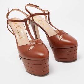 Gucci Brown Leather Angel Platform Pumps Size 40 at 1stDibs at 1st Dibs