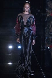 Gucci Fall 2013 Ready-to-Wear Fashion Show at Vogue