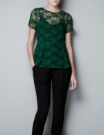 Hanna's green lace top at Zara